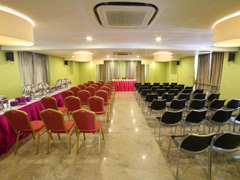 M3 Boutique Hotel Maduráj Kültér fotó
